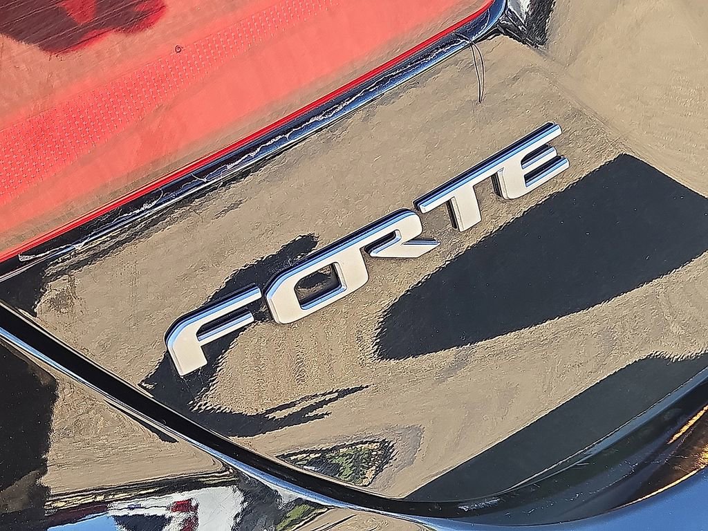 Used 2024 Kia Forte LXS image 12