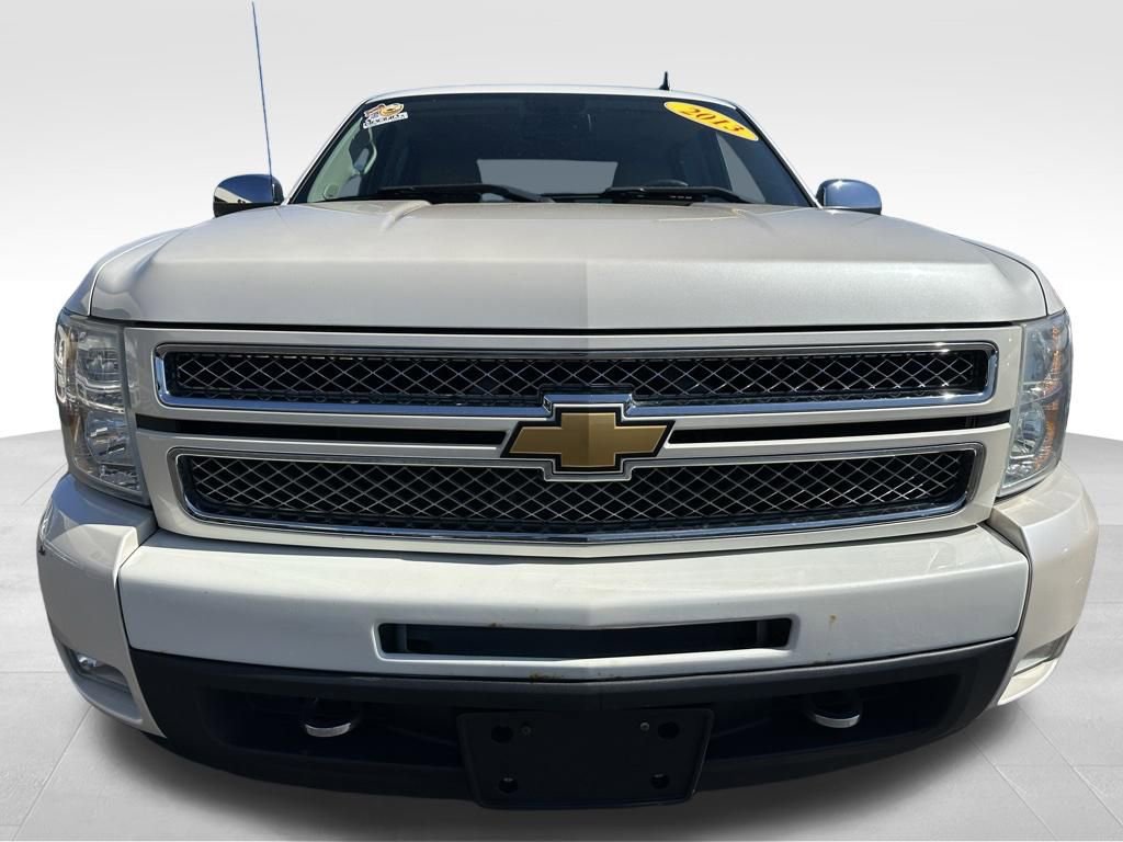 Used 2013 Chevrolet Silverado 1500 LTZ w/ LTZ White Diamond Edition image 10