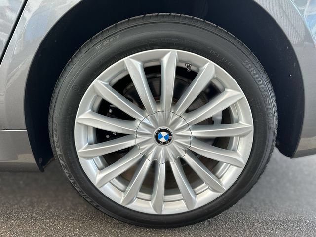 Used 2017 BMW 750i xDrive AWD/4WD image 10