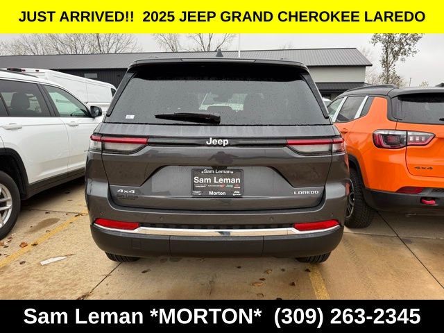 New 2025 Jeep Grand Cherokee 4WD image 12