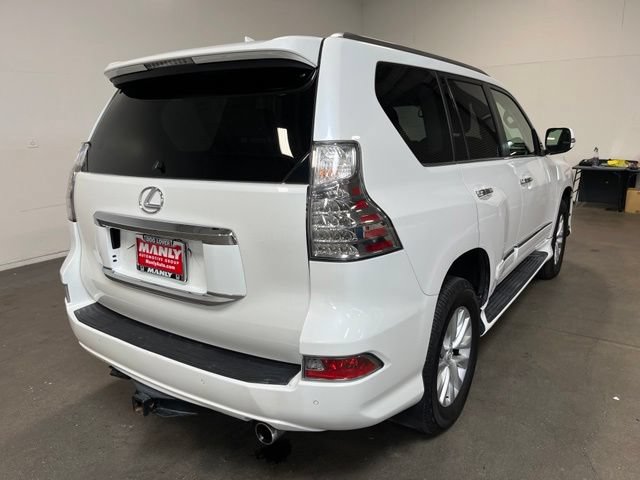 Used 2017 Lexus GX 460 AWD/4WD image 3