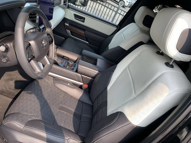 Certified 2025 Toyota Sequoia Capstone AWD/4WD image 18