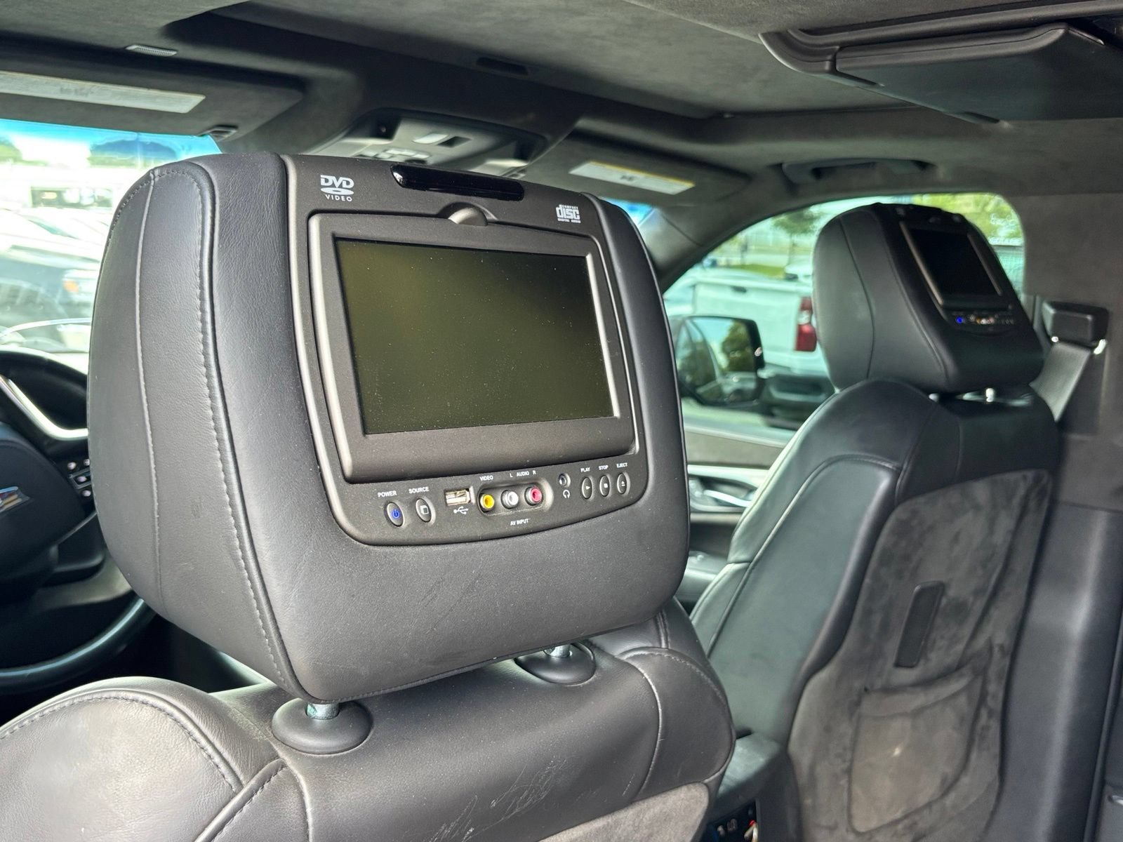 Used 2019 Cadillac Escalade ESV Platinum RWD image 13