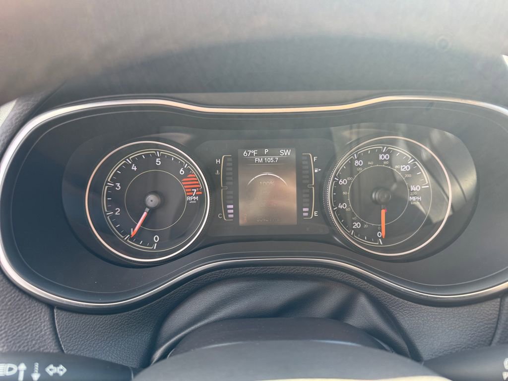 Used 2020 Jeep Cherokee Latitude Plus FWD image 16