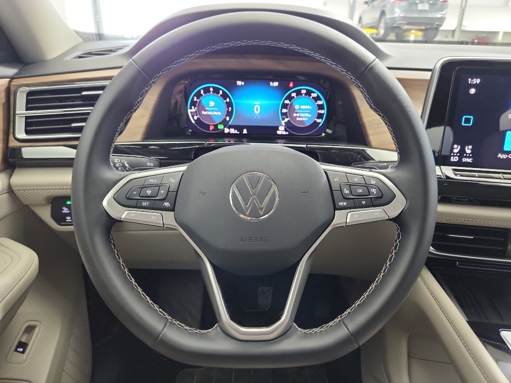 Certified 2025 Volkswagen Atlas SE w/ Panoramic Sunroof Package FWD image 12