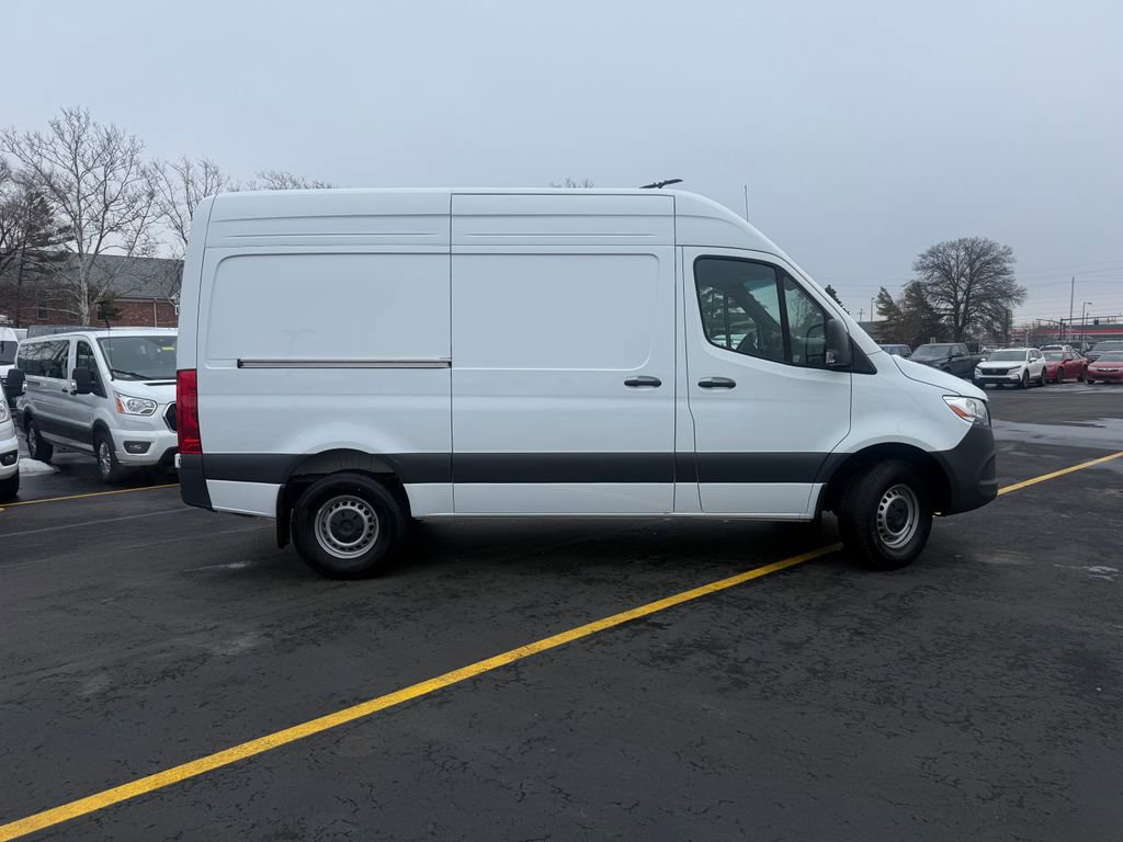 Used 2024 Mercedes-Benz Sprinter 2500 w/ Acoustic Package image 14