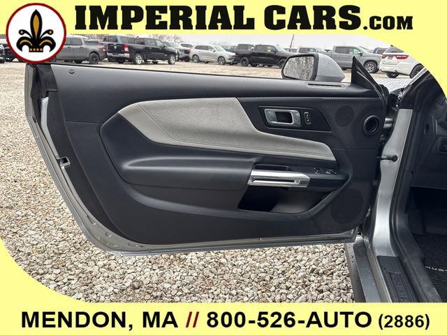 Used 2025 Ford Mustang Coupe RWD image 15