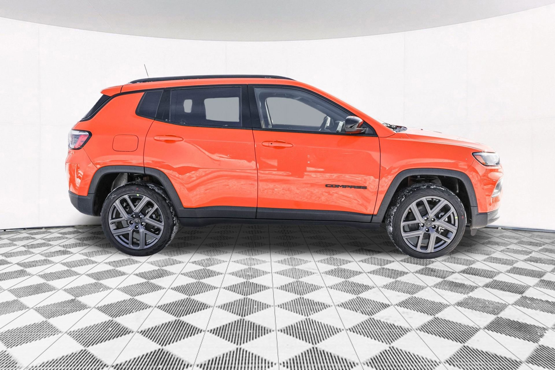 New 2026 Jeep Compass Latitude image 9