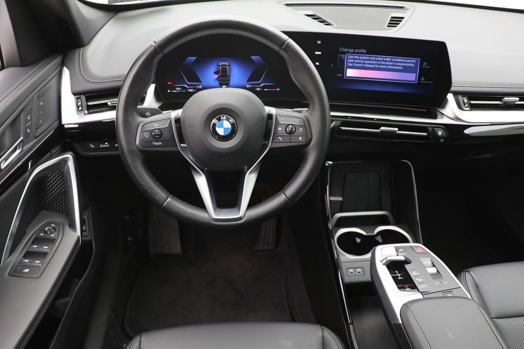Used 2025 BMW X1 xDrive28i AWD/4WD image 12