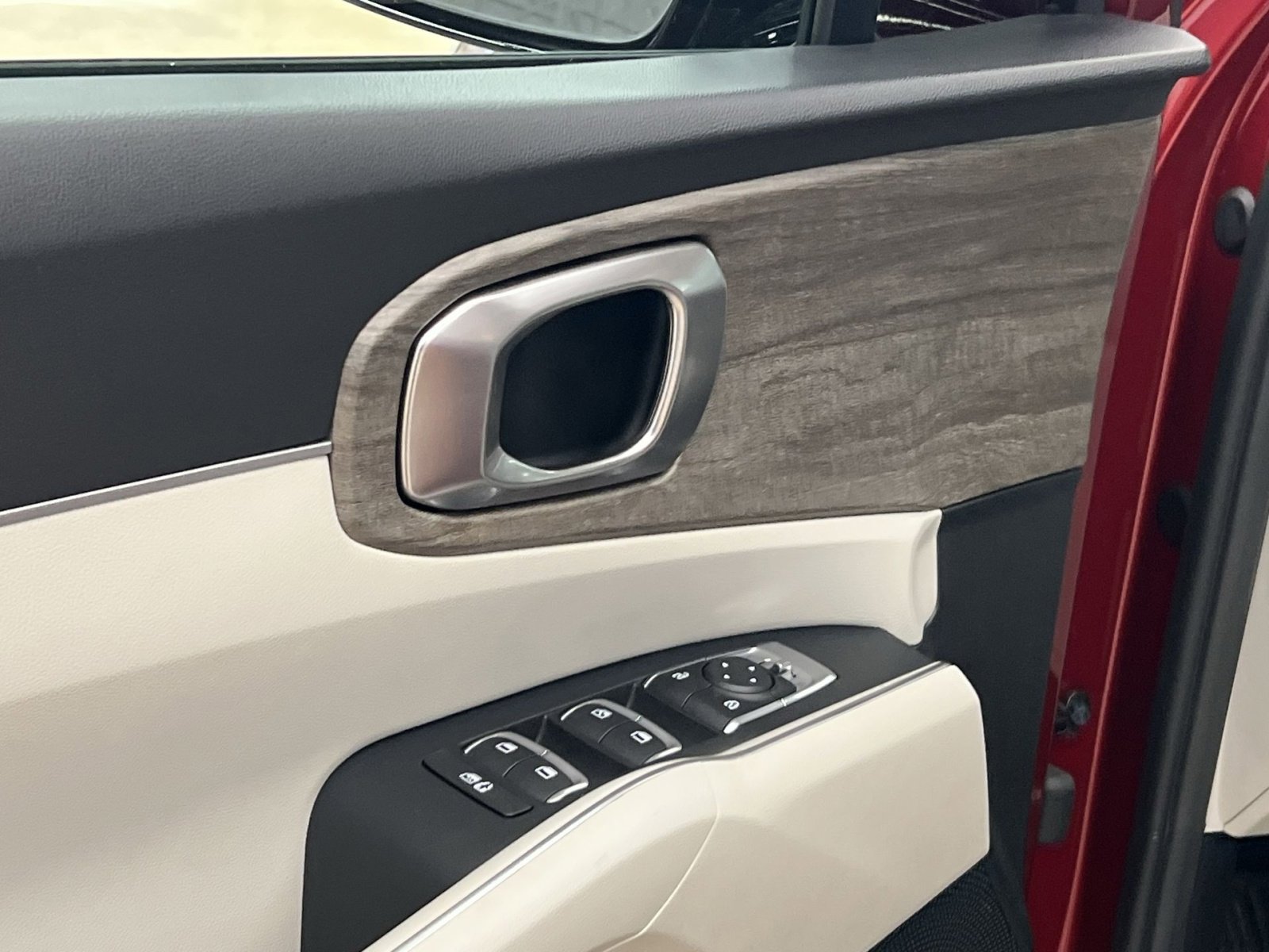 Used 2021 Kia Sorento EX image 15