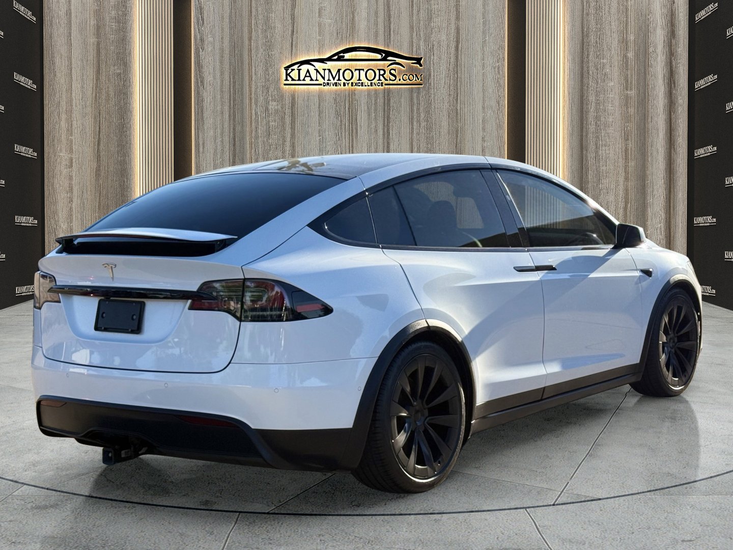 Used 2022 Tesla Model X image 7