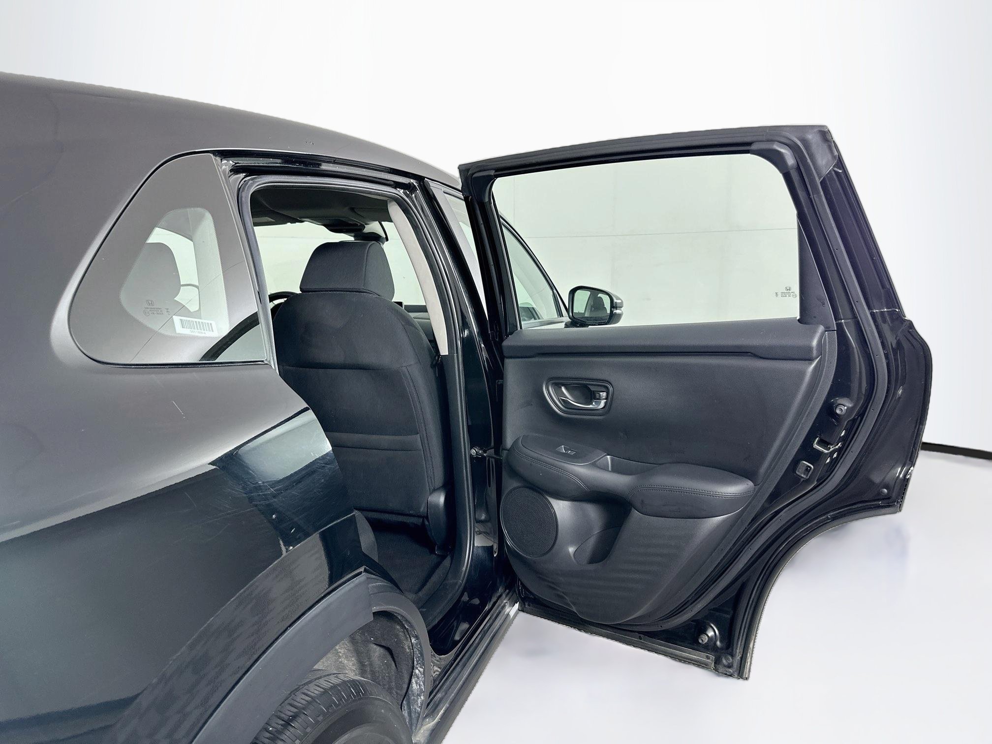 Used 2025 Honda HR-V LX image 27