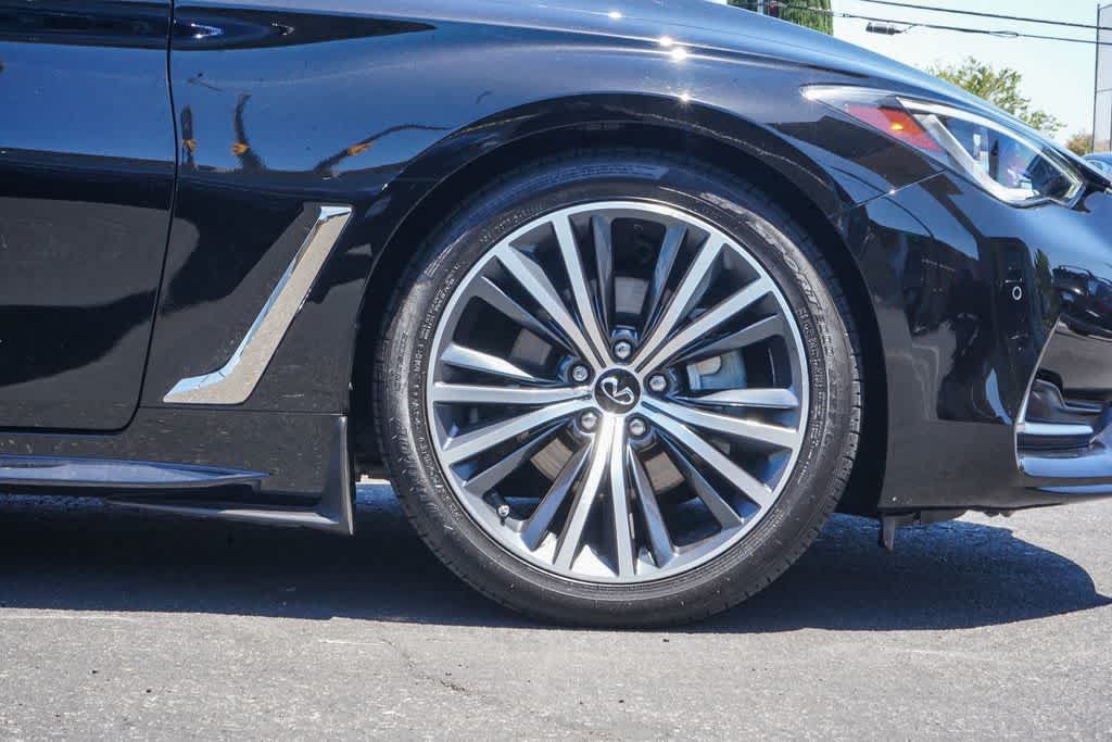 Used 2022 INFINITI Q60 3.0t Luxe w/ Essential Package RWD image 9