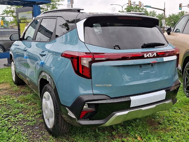 New 2026 Kia Seltos S AWD/4WD image 2