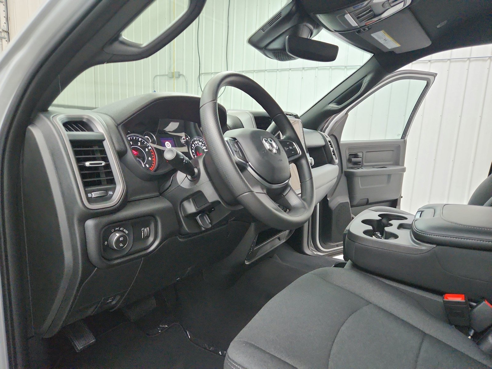 New 2026 RAM 2500 Tradesman AWD/4WD image 18