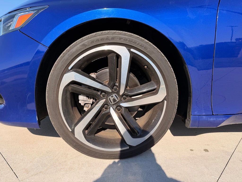 Used 2022 Honda Accord Sport image 14