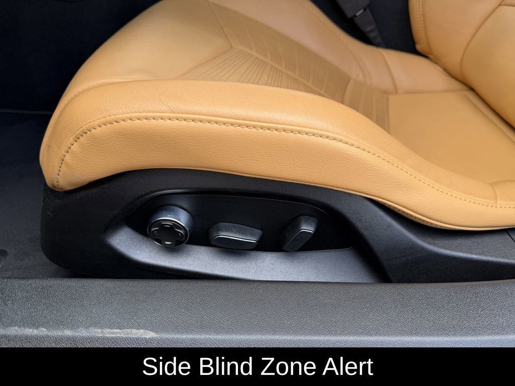 Used 2021 Chevrolet Corvette Stingray Preferred Cpe w/ Z51 Performance Package RWD image 32