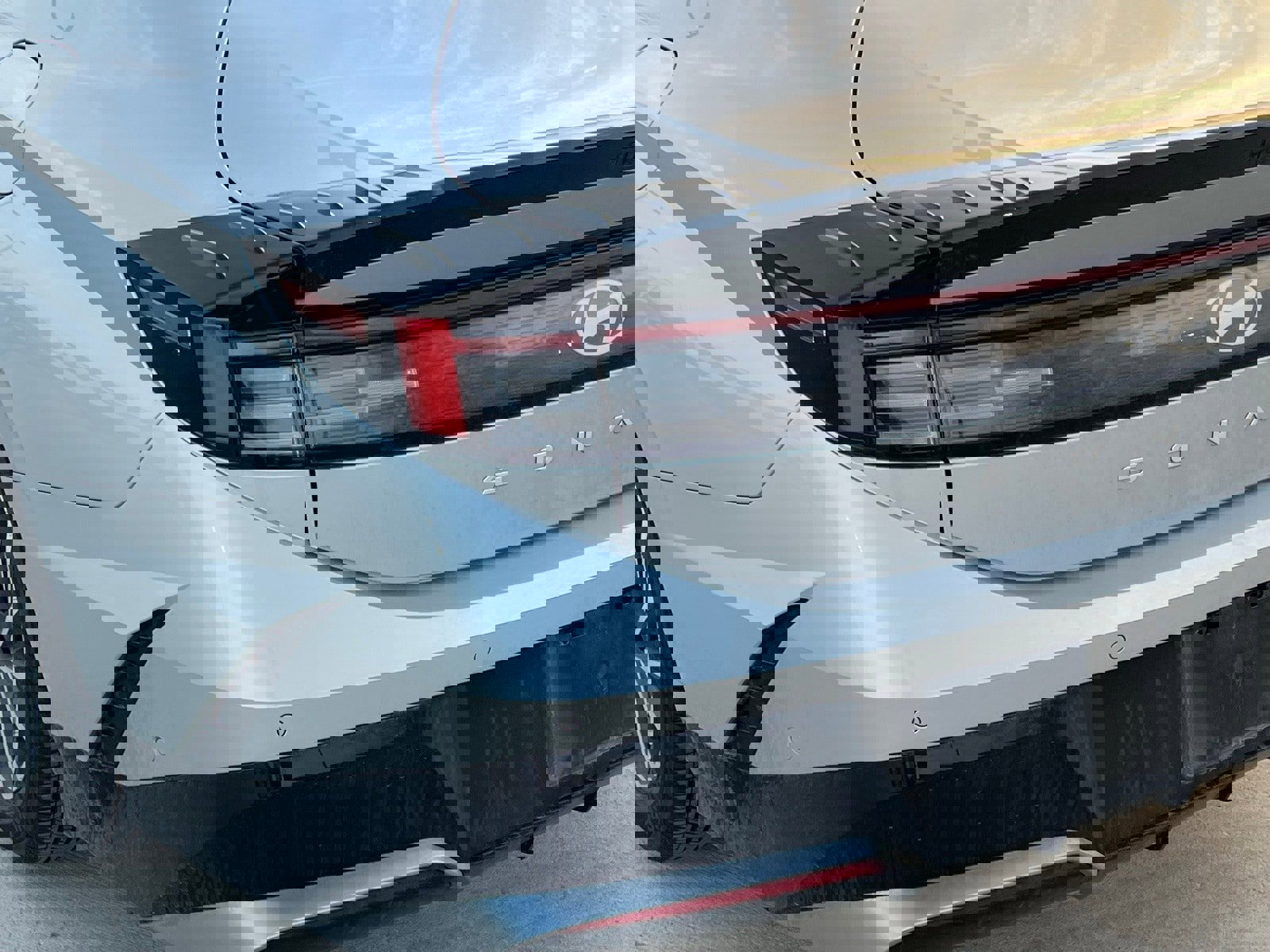 Used 2024 Hyundai Sonata Limited image 13