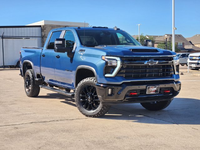Used 2026 Chevrolet Silverado 2500 LT w/ Trail Boss Package AWD/4WD image 2