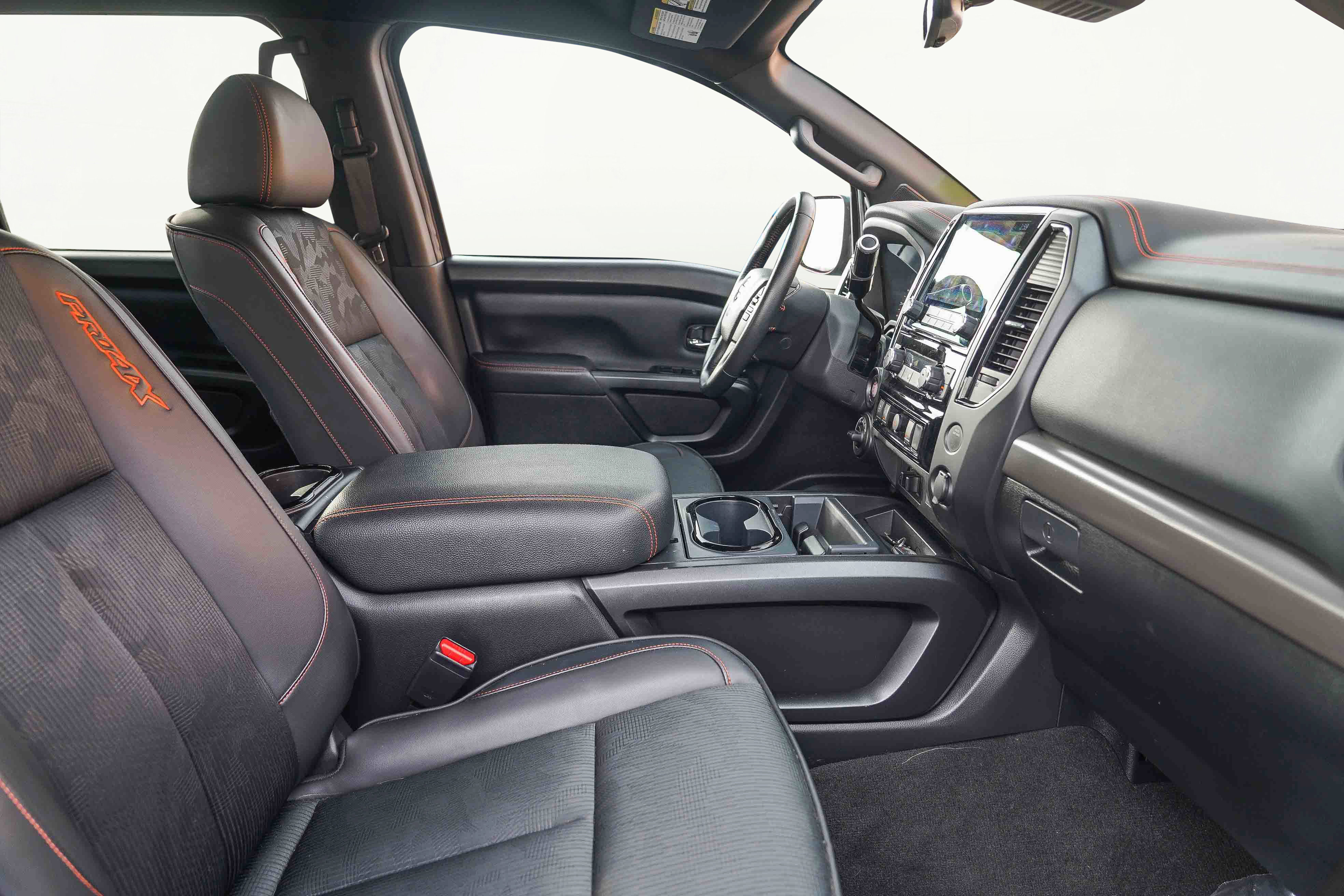 Used 2024 Nissan Titan PRO-4X w/ Pro-4x Utility Package image 23