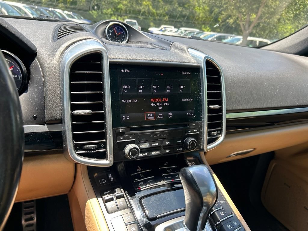Used 2017 Porsche Cayenne S AWD/4WD image 33
