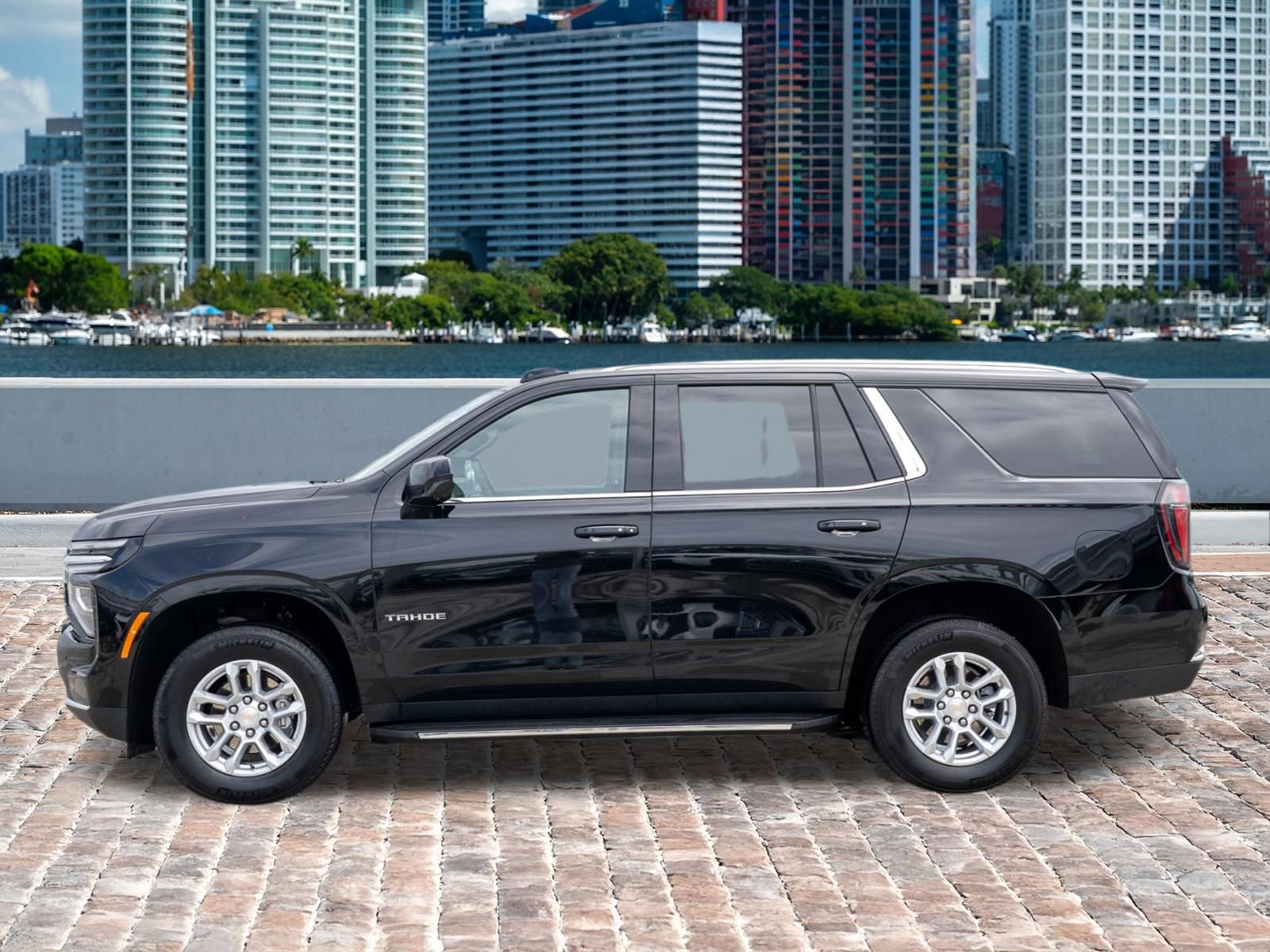 Used 2025 Chevrolet Tahoe LT AWD/4WD image 8