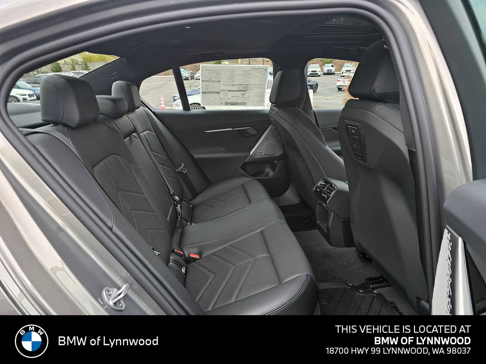 New 2026 BMW i5 eDrive40 w/ M Sport Package AWD/4WD image 12