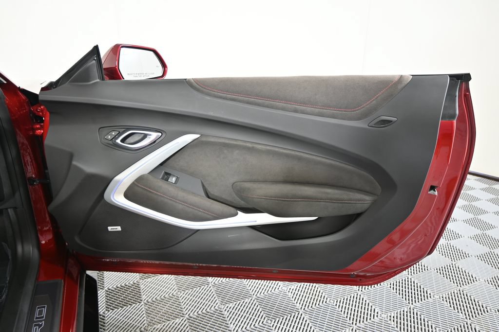Used 2021 Chevrolet Camaro ZL1 w/ LPO, ZL1 Protection Package RWD image 15