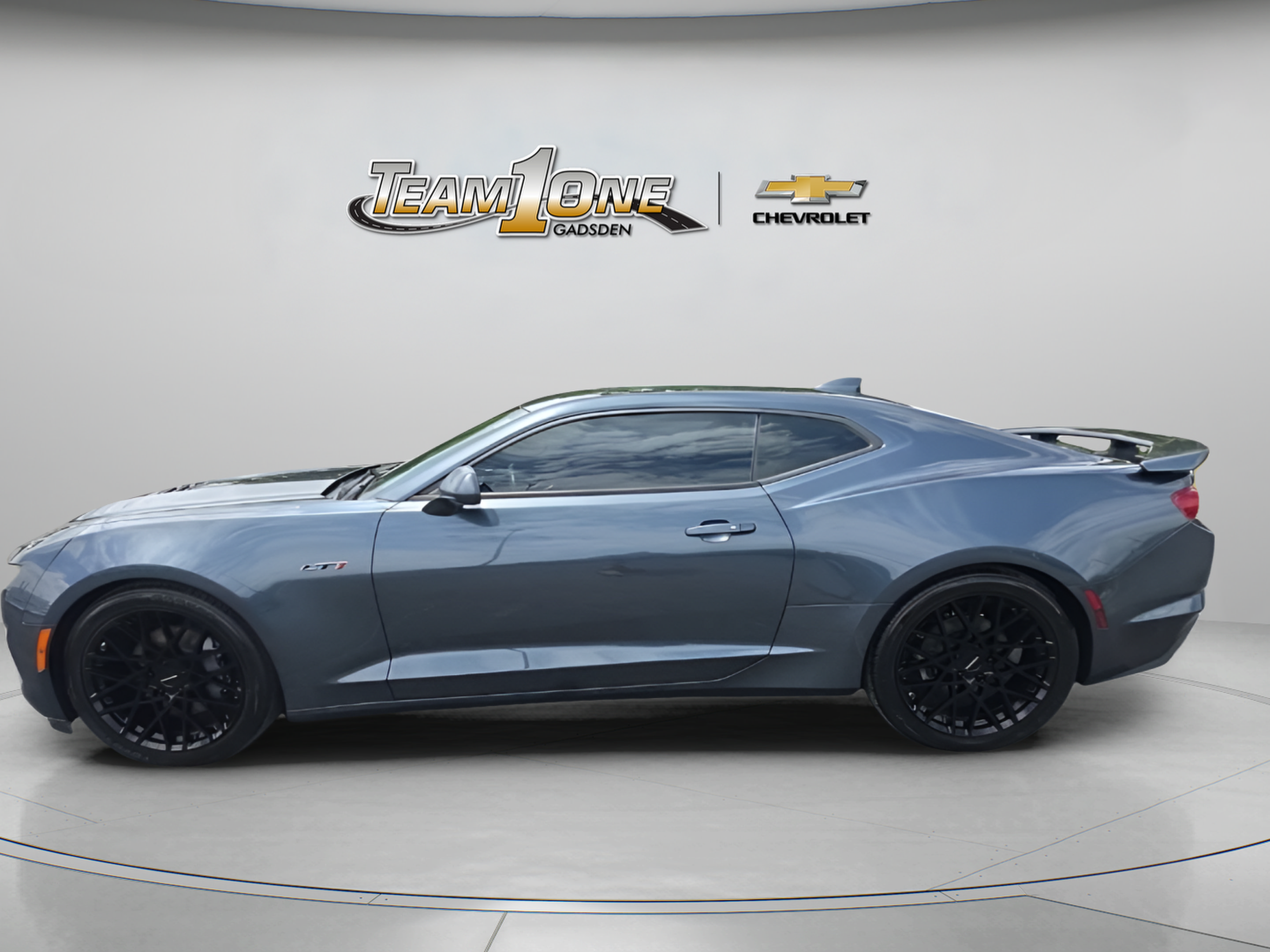 Used 2021 Chevrolet Camaro LT RWD image 5