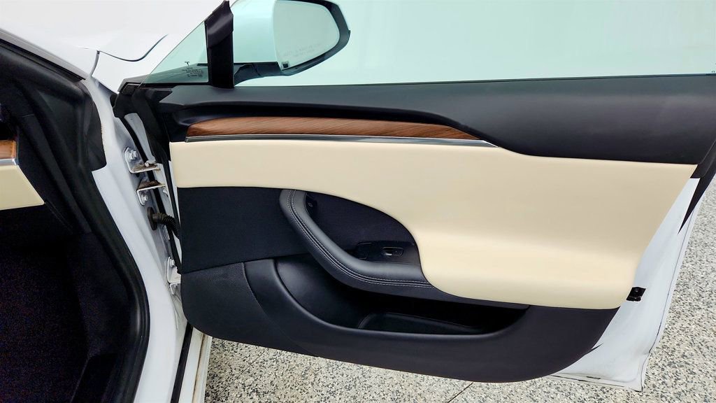 Used 2023 Tesla Model S image 28