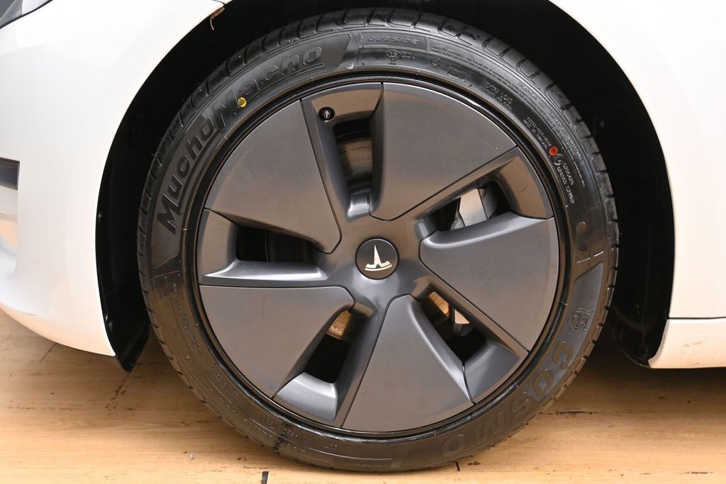 Used 2023 Tesla Model 3 Standard Range RWD image 8