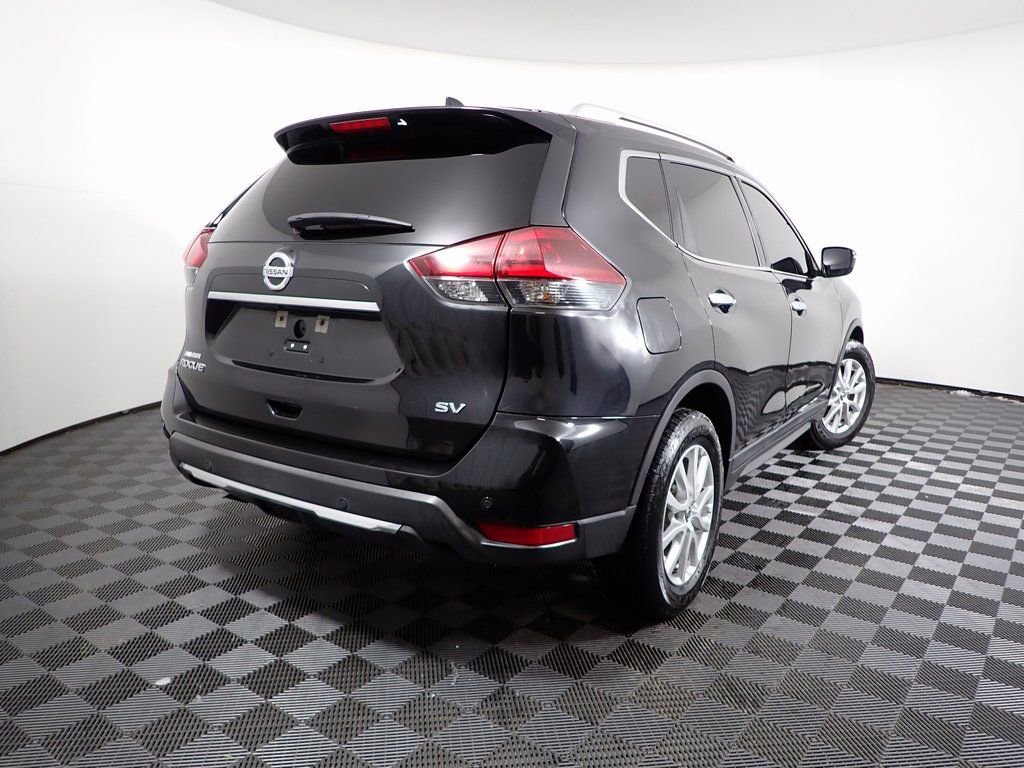 Used 2020 Nissan Rogue SV image 18