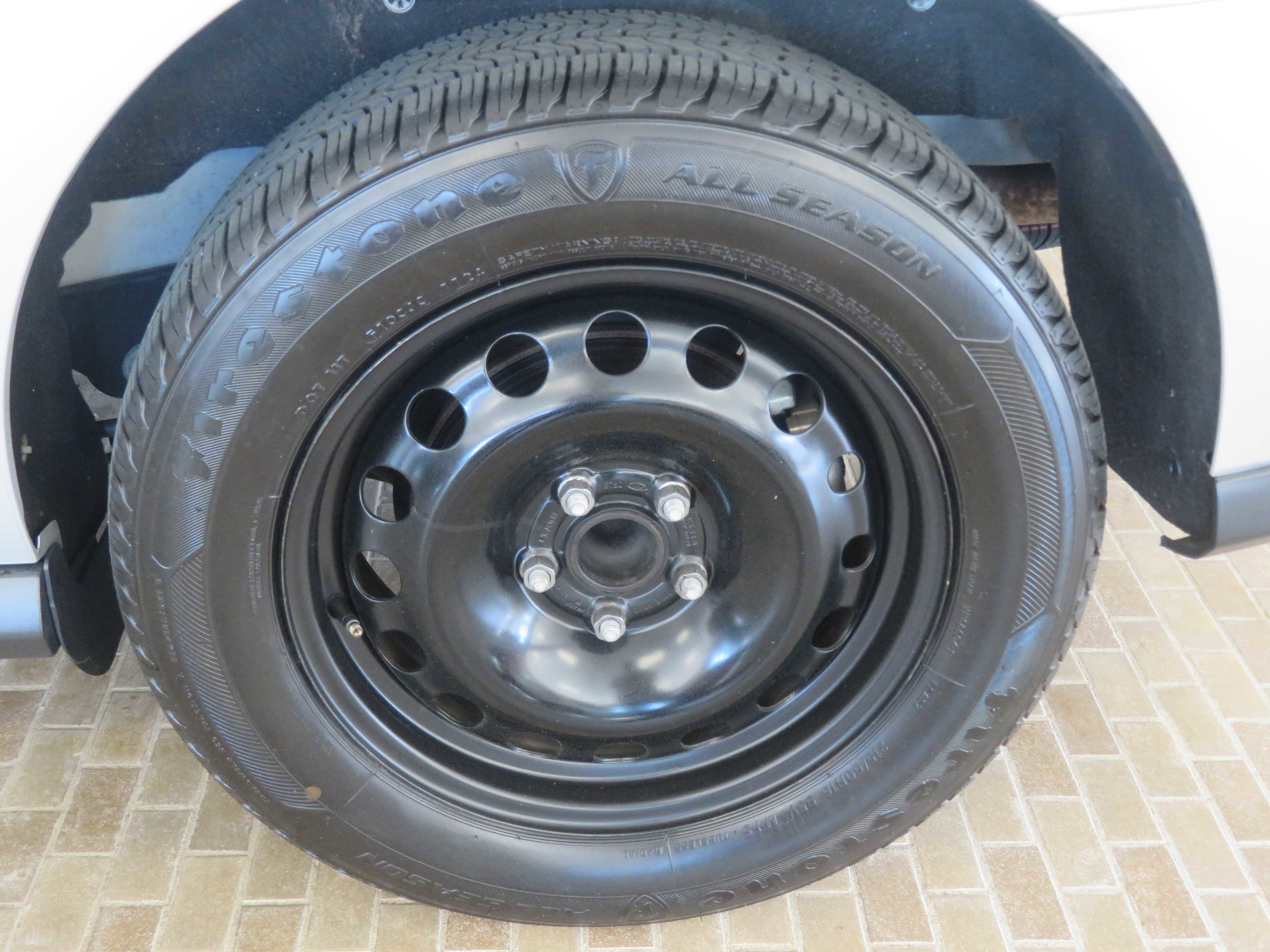 Used 2022 Ford Transit Connect XLT image 8