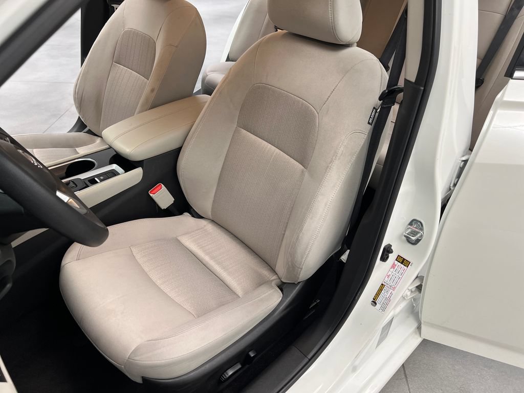 Used 2024 Nissan Altima 2.5 SV AWD/4WD image 11