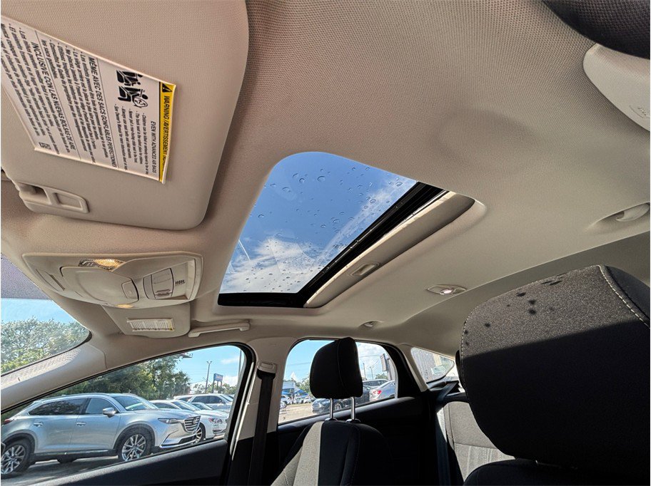 Used 2017 Ford Focus SEL FWD image 28