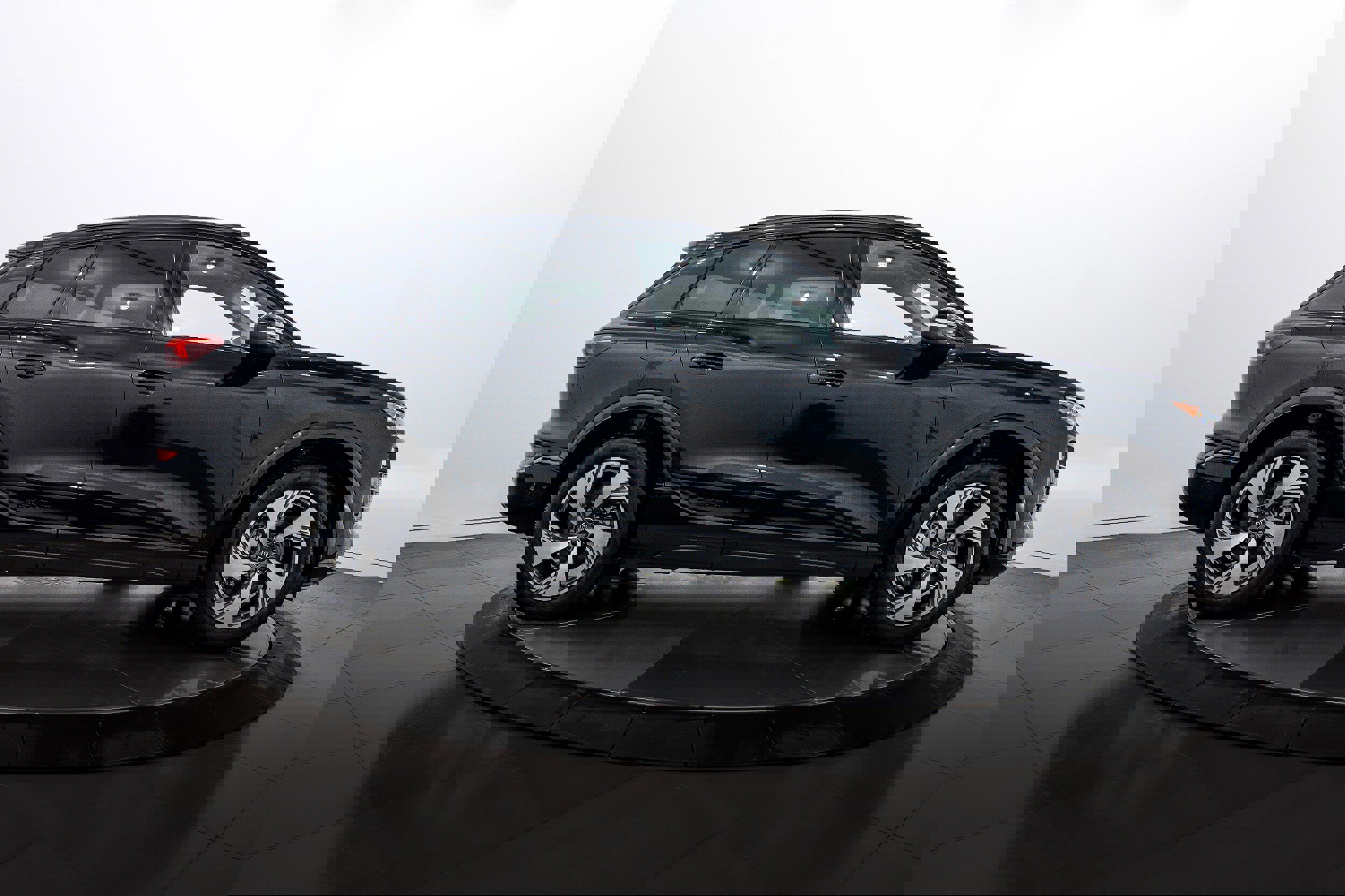 New 2025 Audi Q6 e-tron Premium Plus image 3