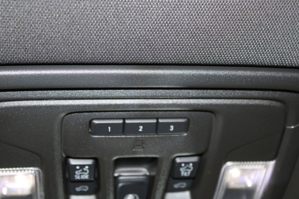Used 2019 Chevrolet Silverado 1500 High Country w/ Technology Package AWD/4WD image 47