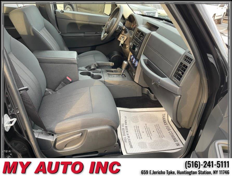 Used 2012 Jeep Liberty Sport image 25