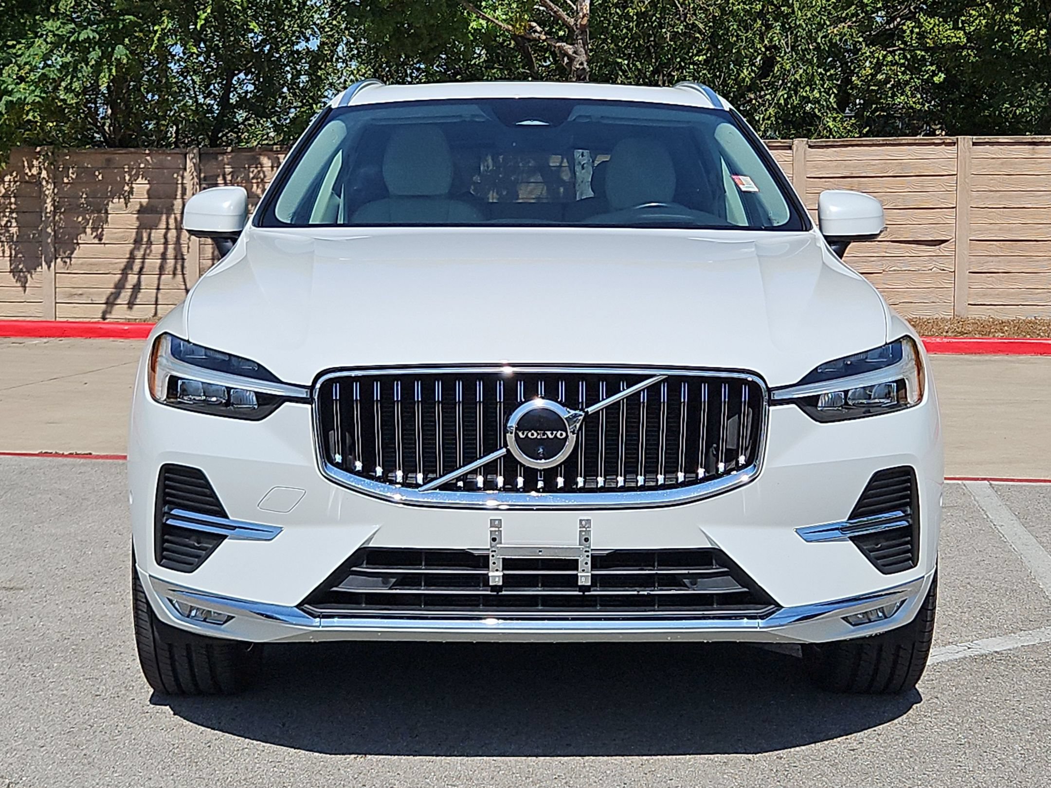 Used 2022 Volvo XC60 B5 Inscription w/ Advanced Package FWD image 8