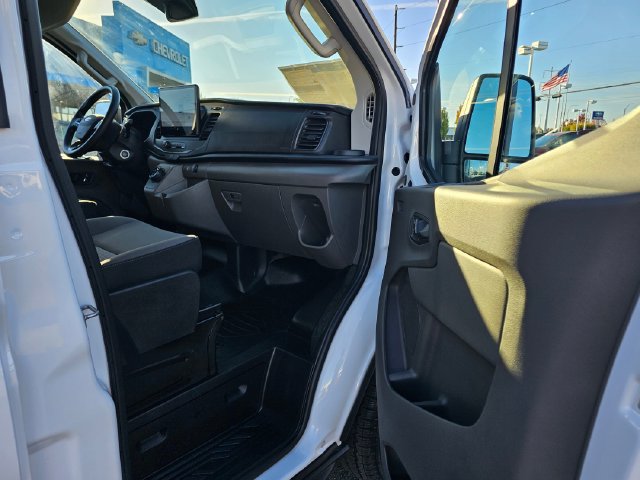 Used 2024 Ford E-Transit Low Roof RWD image 13