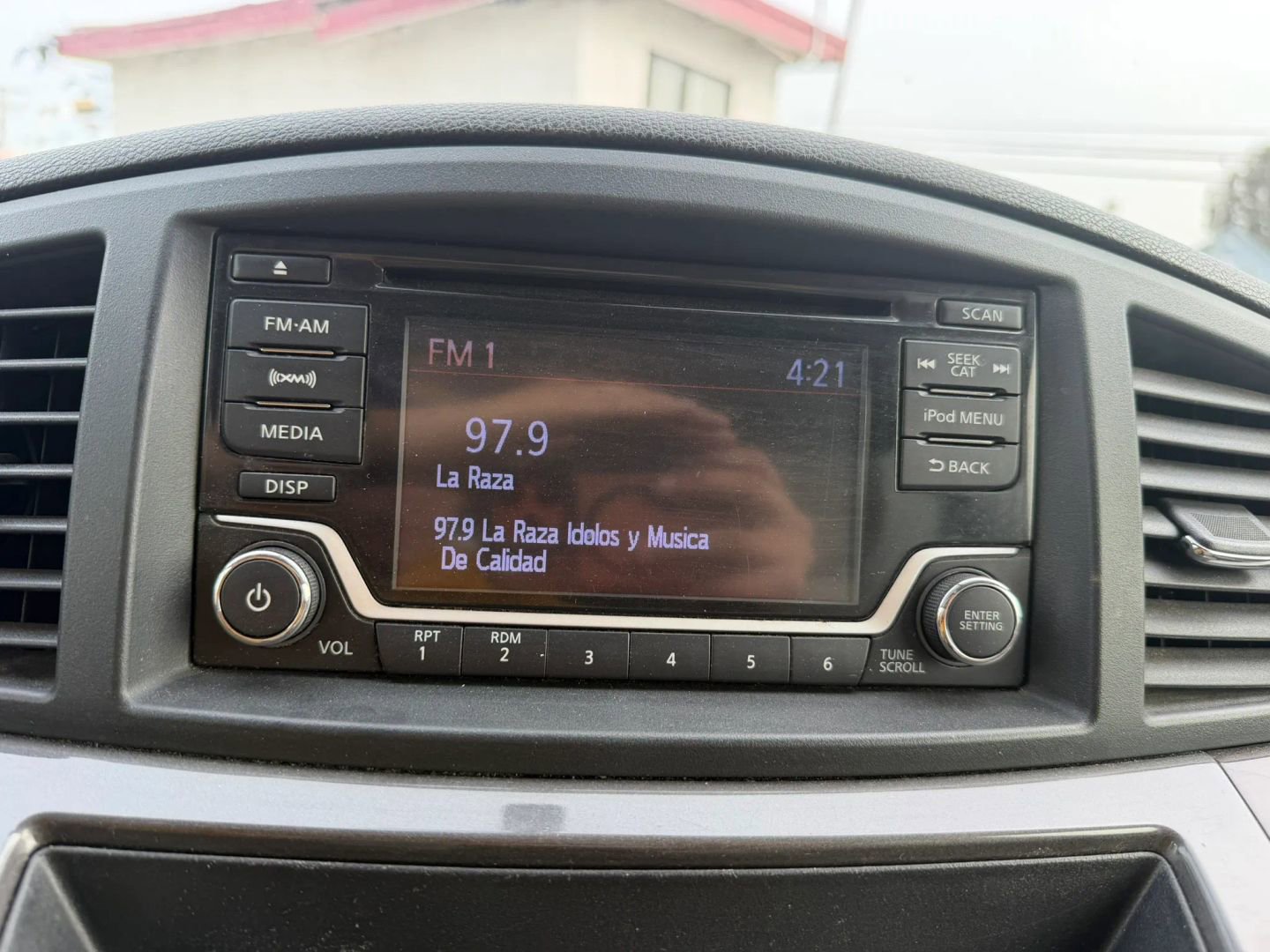 Used 2016 Nissan Quest SV image 24