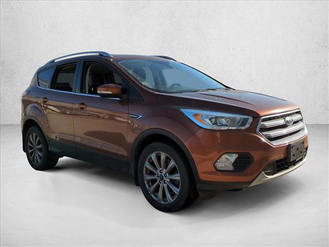 Used 2017 Ford Escape Titanium image 3