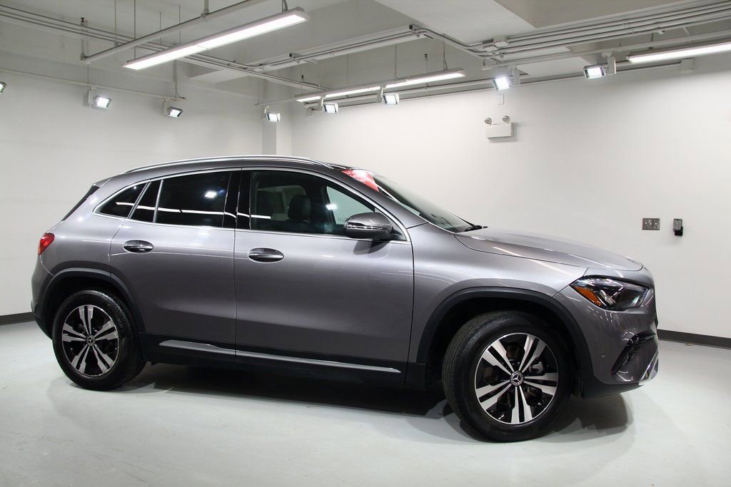 Certified 2025 Mercedes-Benz GLA 250 4MATIC image 9