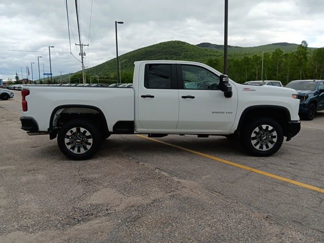 New 2026 Chevrolet Silverado 2500 Custom w/ Custom Value Package AWD/4WD image 23