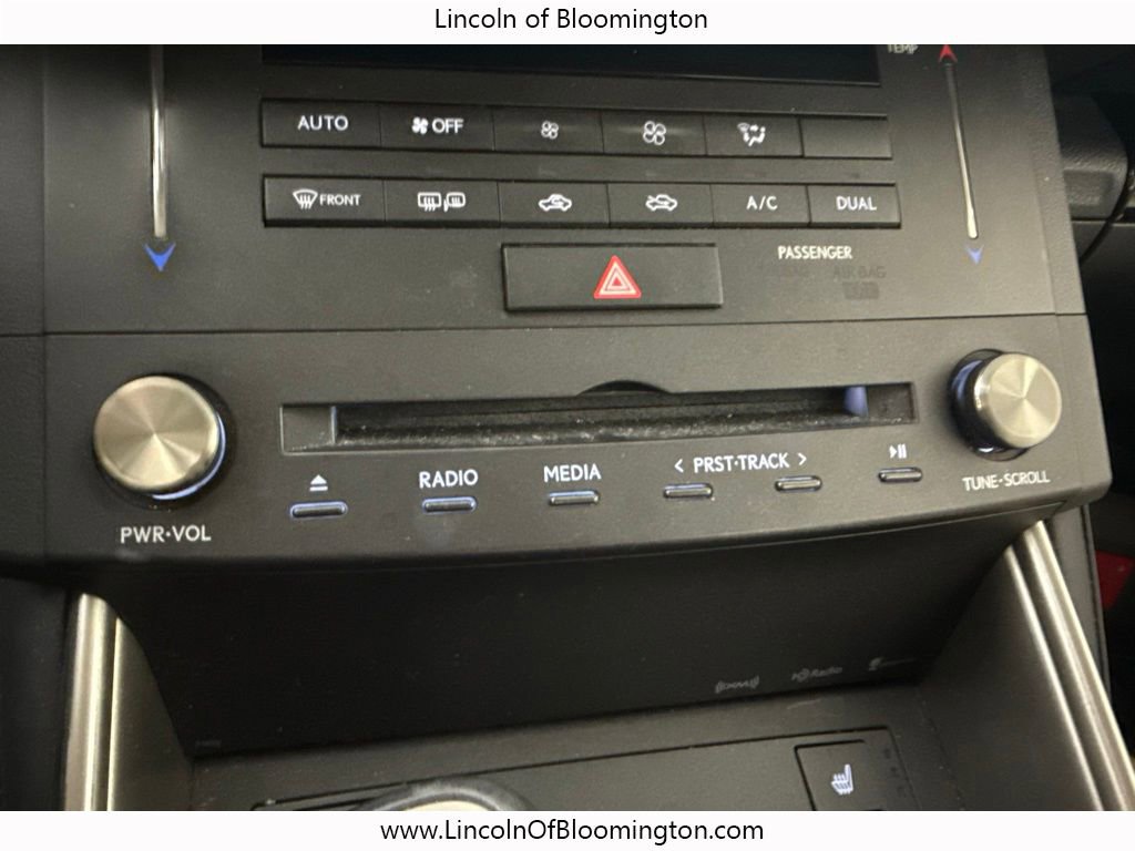 Used 2016 Lexus IS 300 AWD image 38