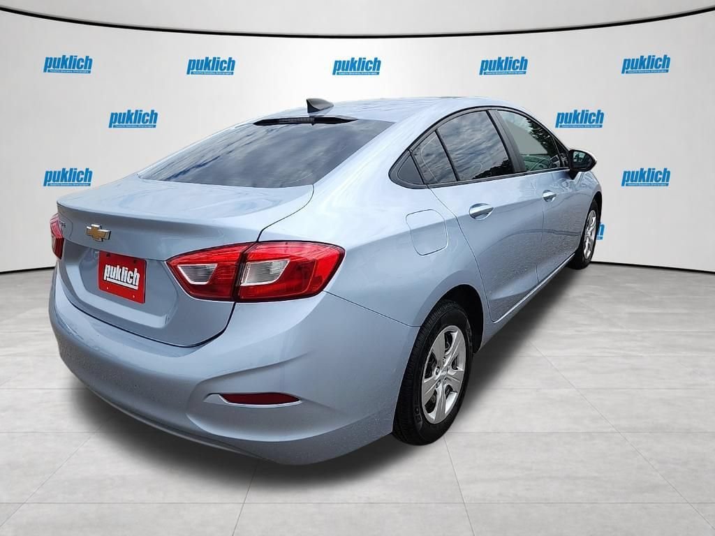 Used 2018 Chevrolet Cruze LS FWD image 5