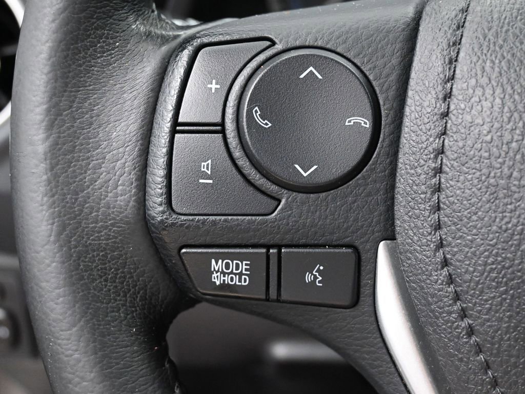 Used 2017 Toyota Corolla SE w/ SE Premium Package image 15