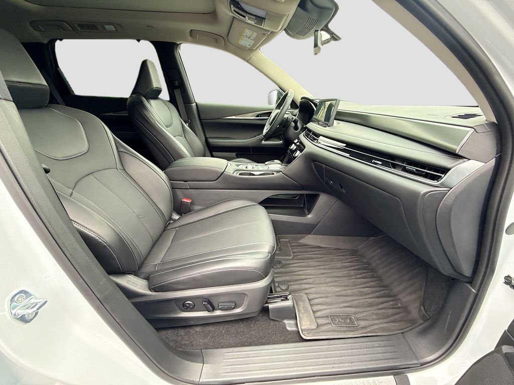 Used 2026 INFINITI QX60 Luxe w/ Cargo Package AWD/4WD image 35