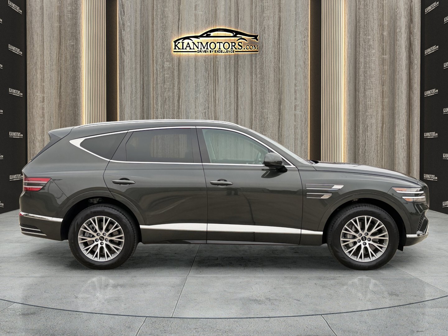 Used 2025 Genesis GV80 2.5T Standard AWD/4WD image 8