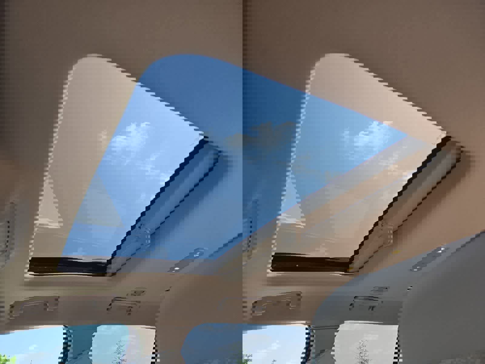 Used 2018 GMC Acadia Denali w/ Technology Package image 18